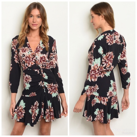 Dresses & Skirts - ❤️LAST 2! Neck Floral Ruffle/Button Detail Dress!